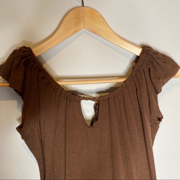 HOST PICK ⭐️2/$35⭐️  Y2K Brown Off the Shoulder Open Back Top - Picture 5 of 7